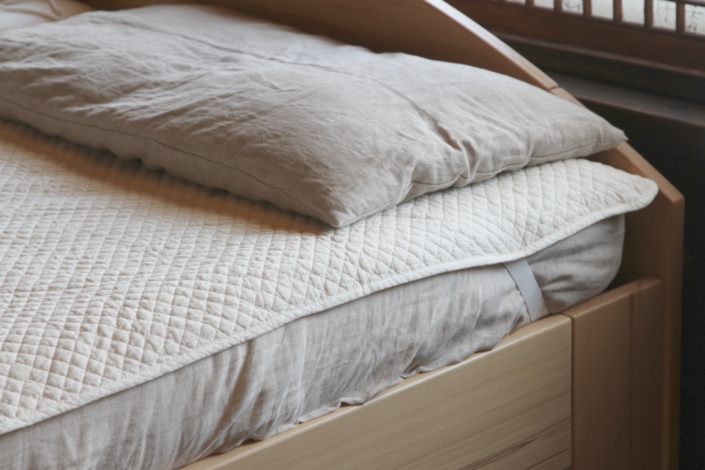 ウール敷きパッド