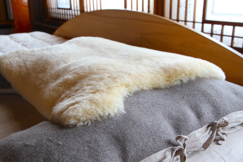 ウール敷きパッド