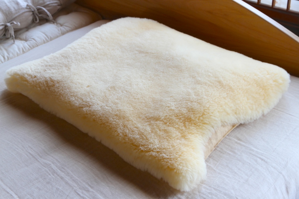 ウール敷きパッド