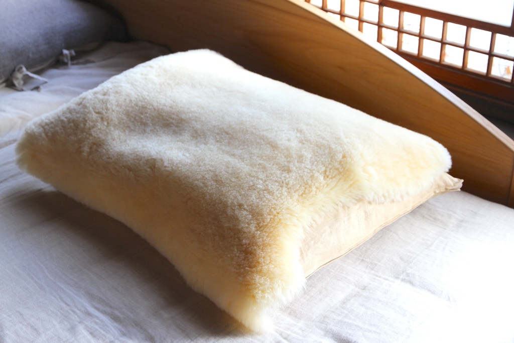 ムートンピローパッド